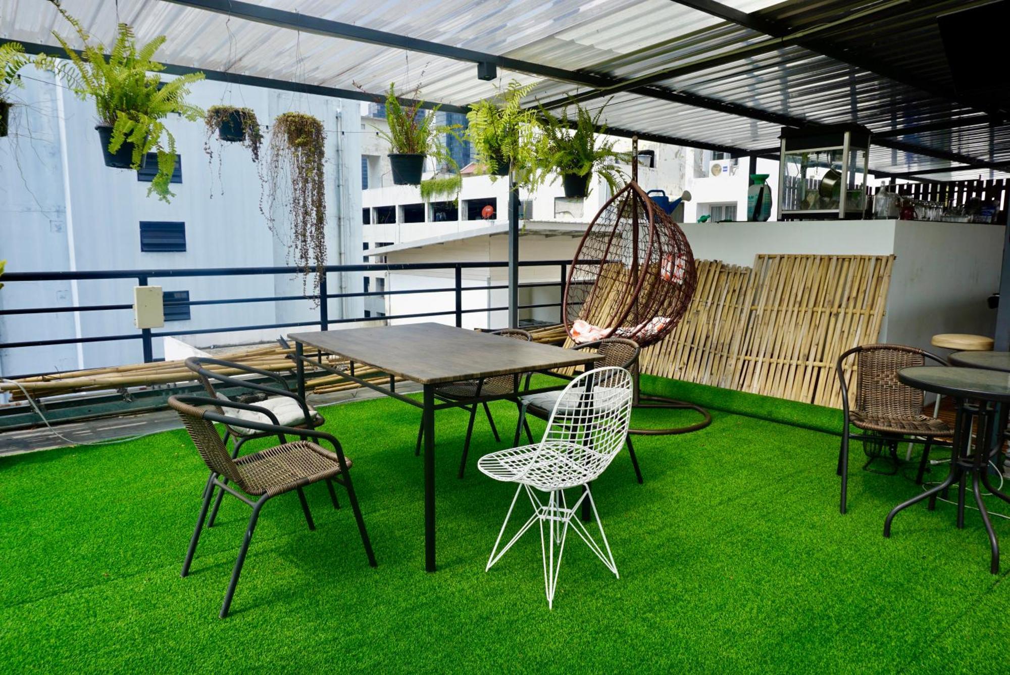 Hip And Funky Apartment Silom Soi 3, With Rooftop View Bangkok Exterior foto